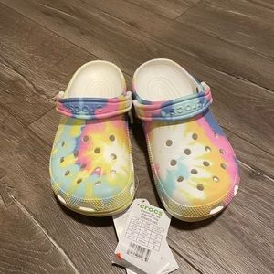 NWT Tie dye classic crocs